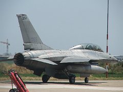 General Dynamics F-16B (AM)